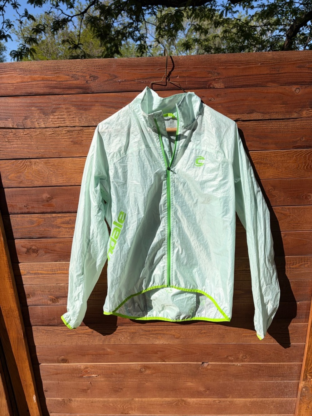 Cannondale Lightweight cycling windbreaker